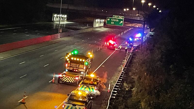 Police incident closes lane of I-71 SB near W. 130th Street
