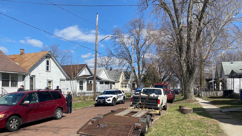 Toledo police responded to a call on the 1400 block of Colburn Street around 3 p.m.