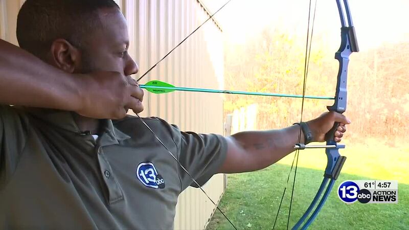 13abc's James Starks takes aim at Arrowwood Archery Range in Bowling Green.